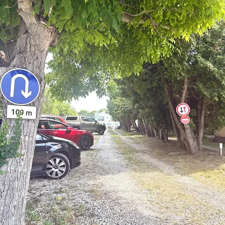 Plazs Lägenhet *